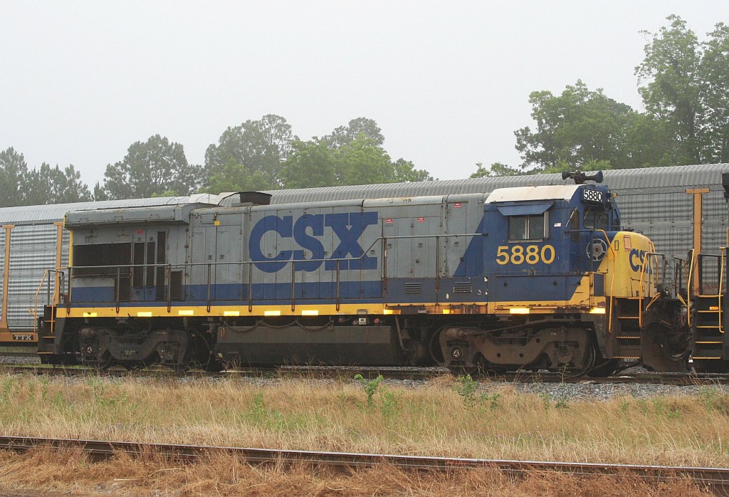 CSX 5880 local power